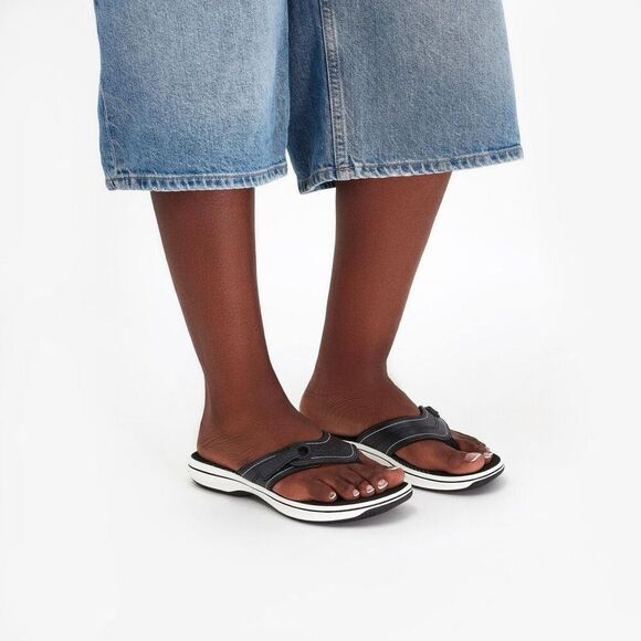 New Clark’s Breeze Reyna Black Sandals - Picture 3 of 9